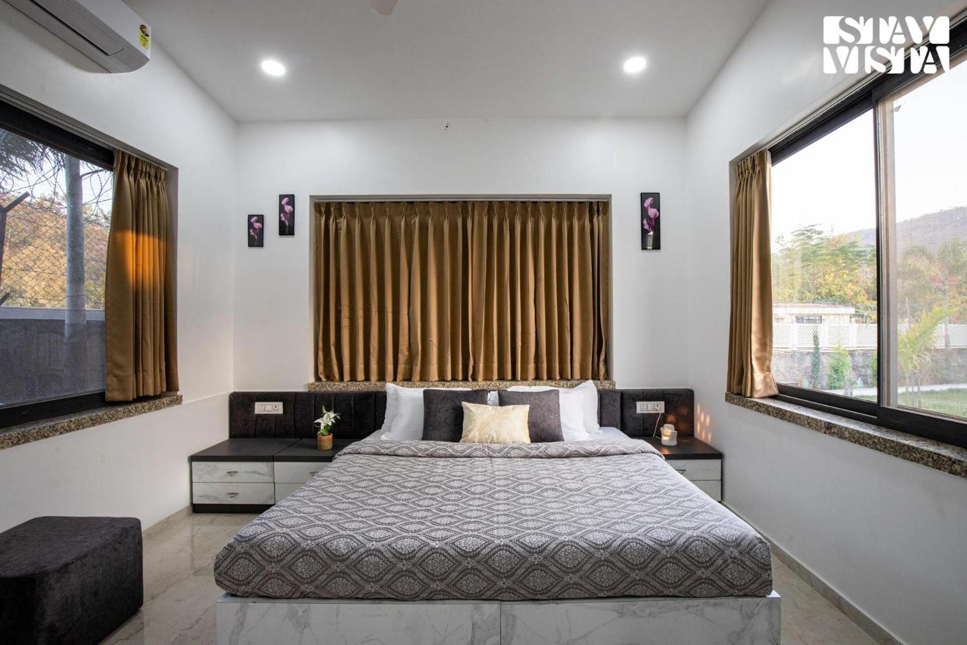 Stayvista'S Bella Dream - Mountain-View With Outdoor Pool, Lawn Featuring A Gazebo & Indoor Games Udaipur Exterior foto